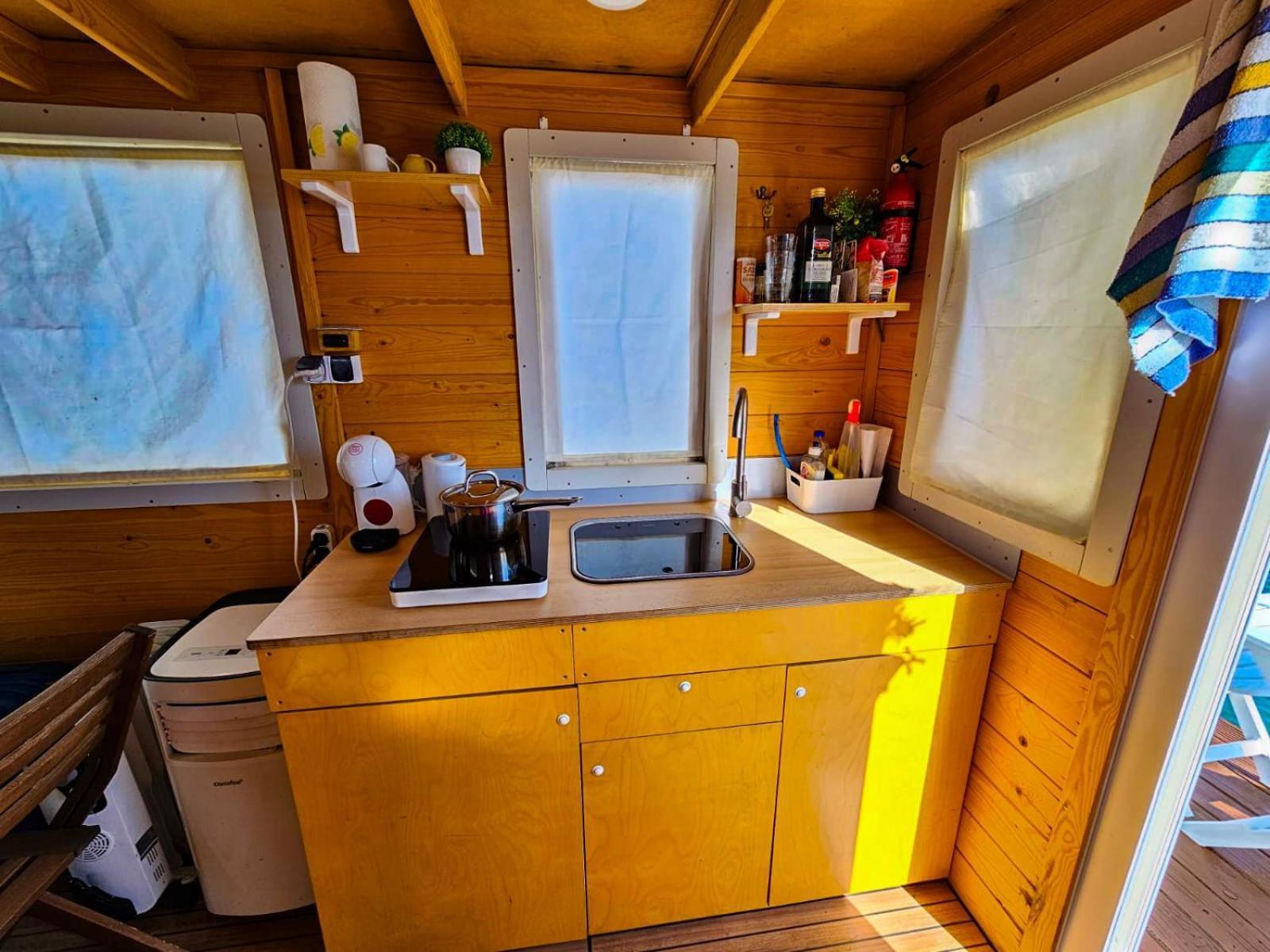 Houseboat Sardinia Hotel Alghero Exterior photo